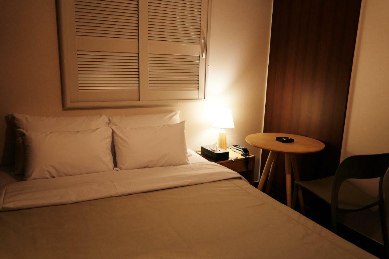 Urban Stay 103 Сеул Екстер'єр фото