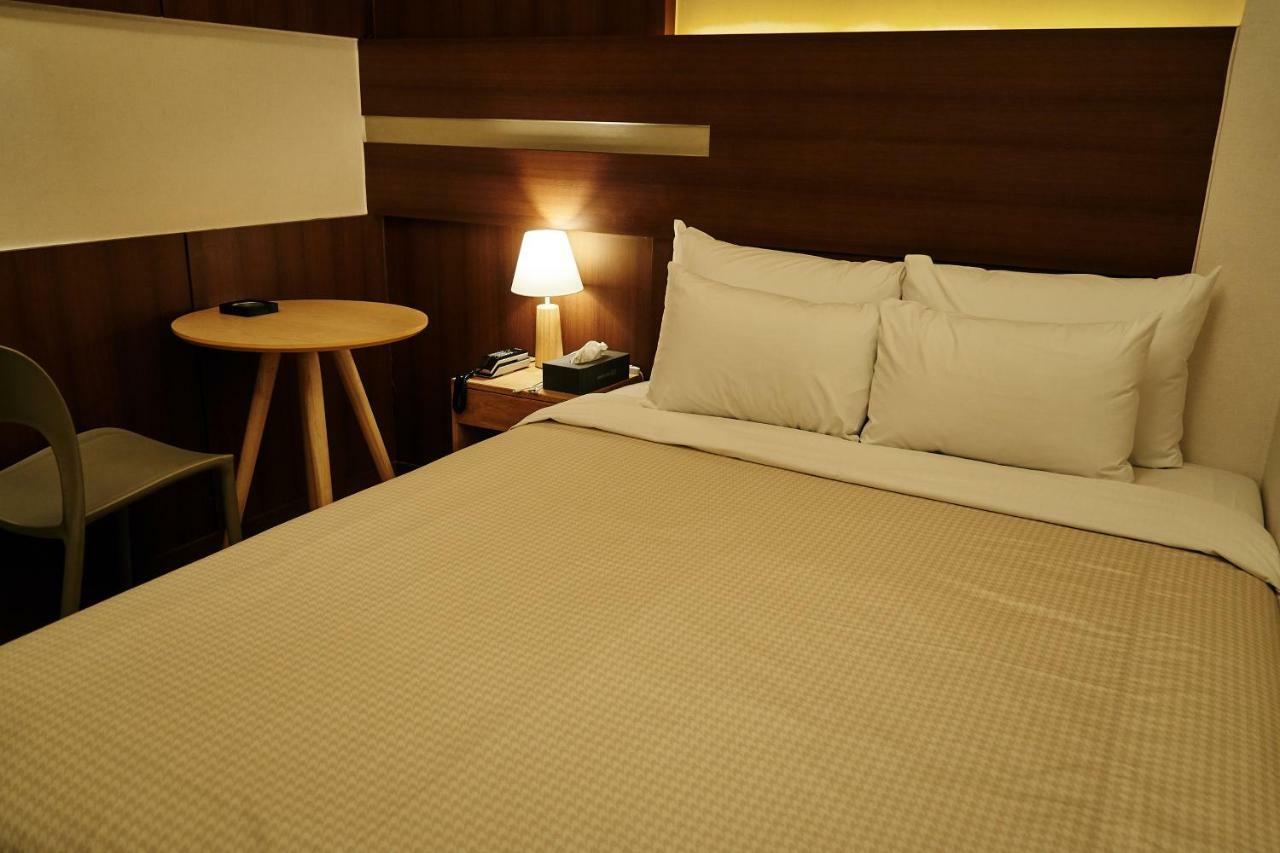 Urban Stay 103 Сеул Екстер'єр фото